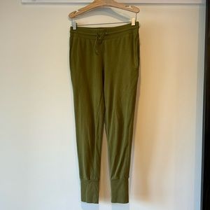 Kate Quinn Organic Cotton Joggers - Womens - Small - Olive green